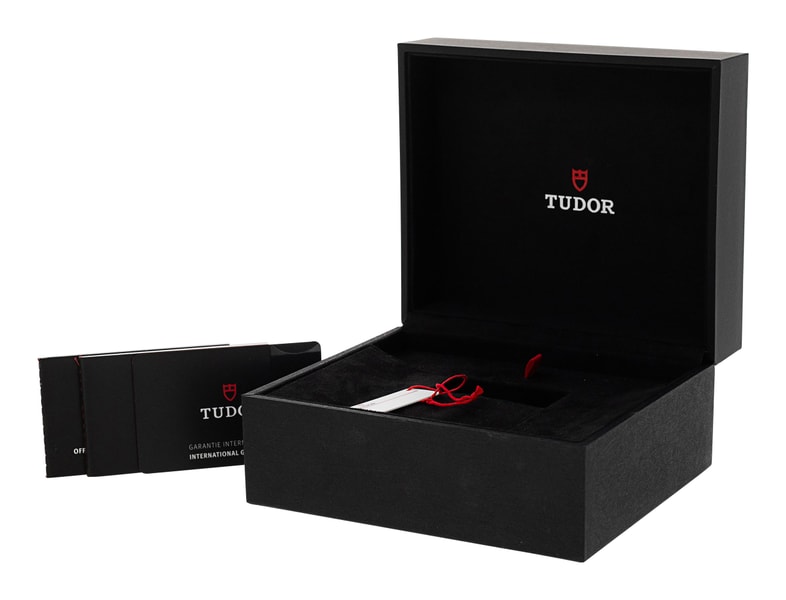 Tudor Black Bay M79230B-0008
